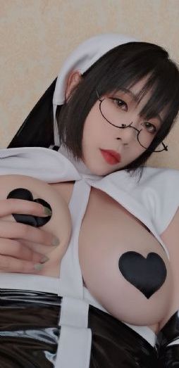 年轻的老师伦理_DVDHD高清在线观看